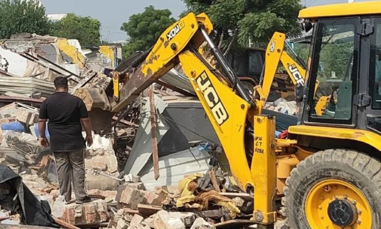 गुरुग्राम से ग्रेटर नोएडा: बुलडोजर की आहट और विकास का सपना,. 286 परिवारों की नींद क्यों उड़ गई